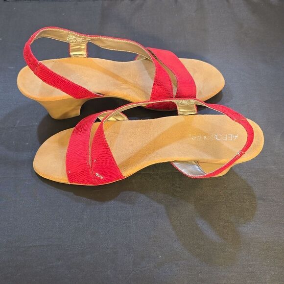 AEROSOLES WOMAN'S WITH ELASTIC BAND WEDGE SANDAL - Picture 5 of 13